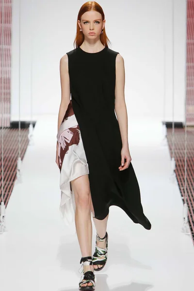 Look 53